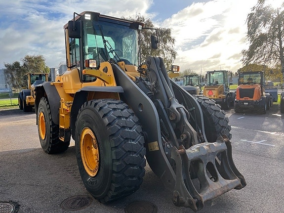 Volvo L 110 F-08 Nya Däck 6 of 11