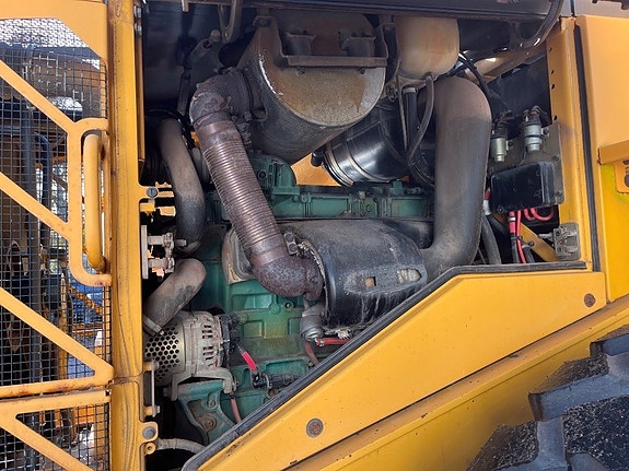 Volvo L 110 F-08 Nya Däck 11 of 11