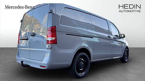 Mercedes-Benz Vito 114 2 of 12