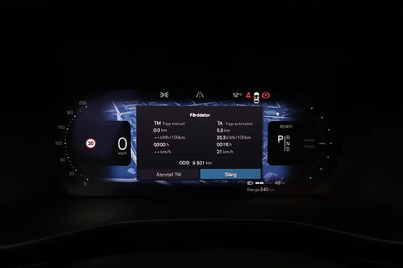 Volvo C40 11 of 16