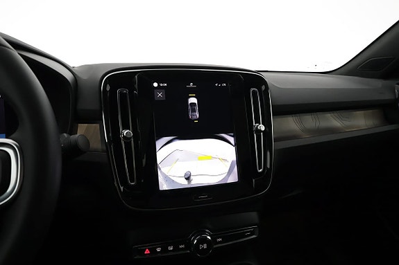 Volvo C40 13 of 16