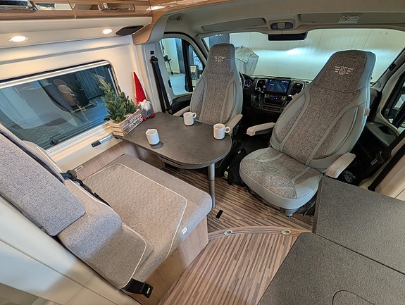 Malibu 600 LE / Långbädd / Automat / Adaptiv farthållare / ACC / Keyless / Drag 11 of 30