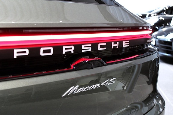 Porsche Macan 4S 16 of 16