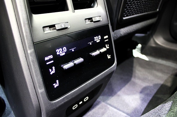Porsche Macan 4S 14 of 16