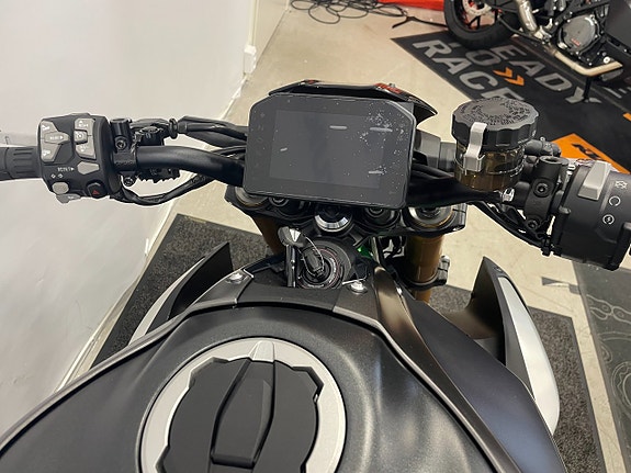 Kawasaki Z900 SE "Fabriksny hoj 2027" 7 of 9