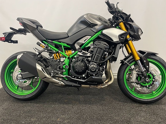 Kawasaki Z900 SE "Fabriksny hoj 2027" 2 of 9