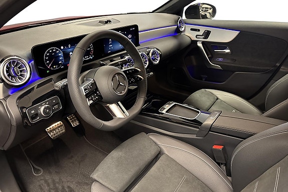 Mercedes-Benz A 250 e 10 of 22