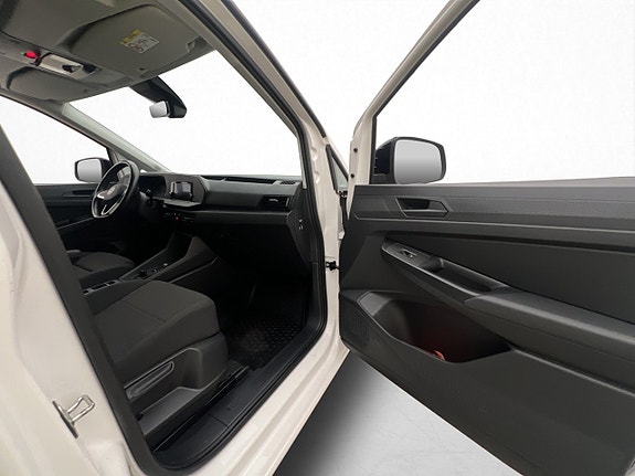 Volkswagen Caddy Maxi 28 of 30