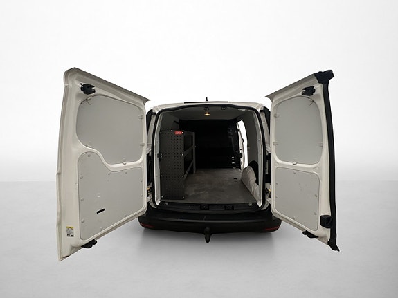 Volkswagen Caddy Maxi 11 of 30