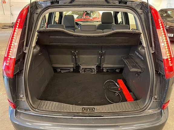 Ford C-Max 7 of 22
