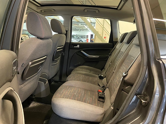 Ford C-Max 10 of 22