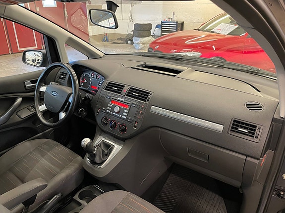 Ford C-Max 11 of 22