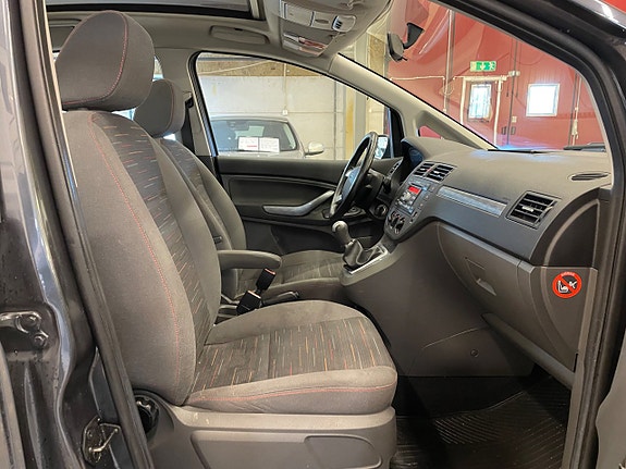 Ford C-Max 12 of 22