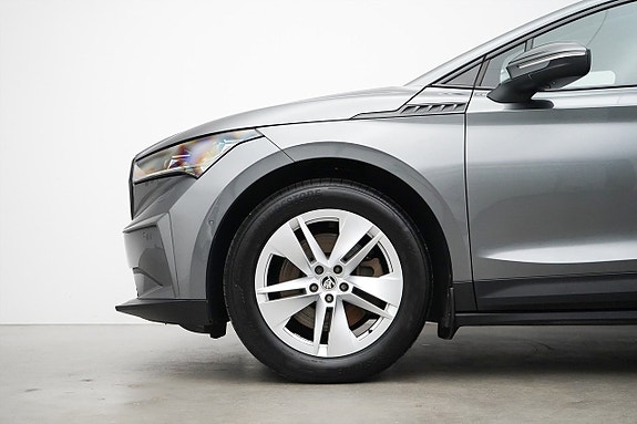Skoda Enyaq 2 of 27