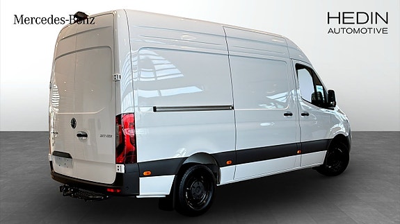 Mercedes-Benz Sprinter 317 2 of 12