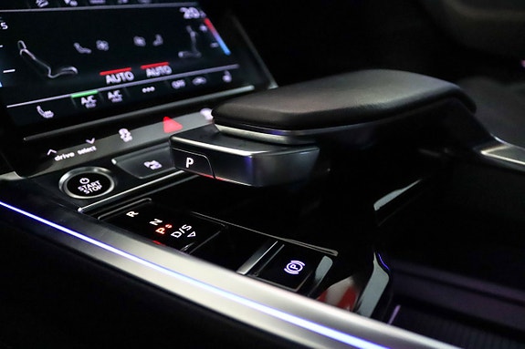 Audi Q8 e-tron 20 of 24