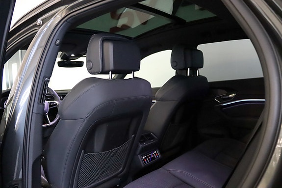 Audi Q8 e-tron 15 of 24