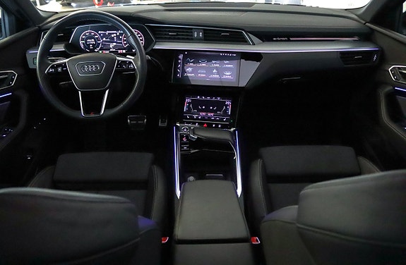 Audi Q8 e-tron 9 of 24
