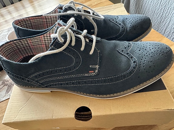 Product image 1 of 6