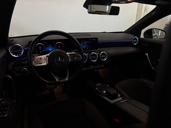 Mercedes-Benz A 250 e 14 of 25