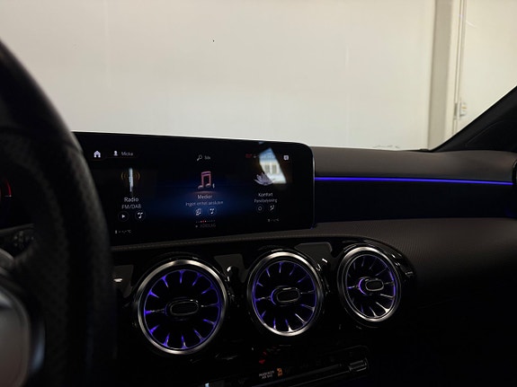 Mercedes-Benz A 250 e 20 of 25
