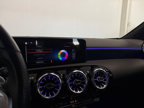 Mercedes-Benz A 250 e 19 of 25