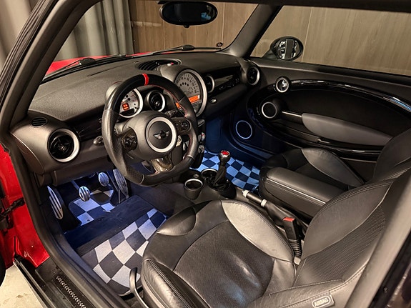 MINI John Cooper Works 9 of 23