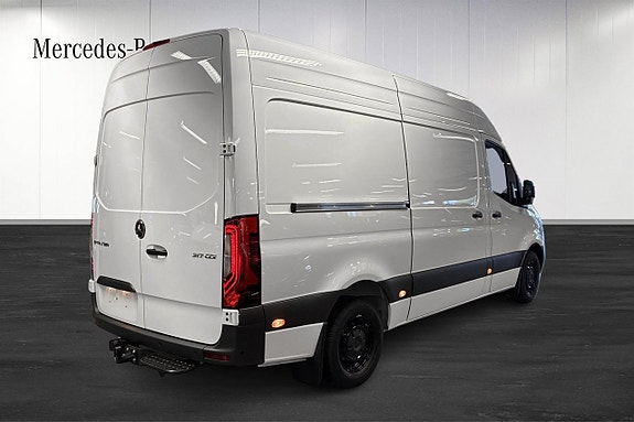 Mercedes-Benz Sprinter 317 4 of 21