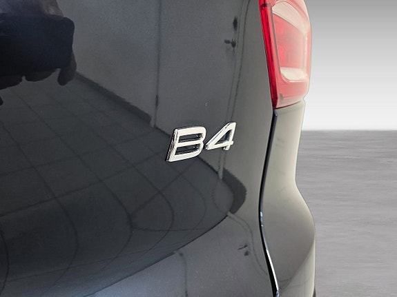 Volvo XC40 15 of 16