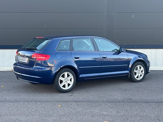 Audi A3 8 of 21