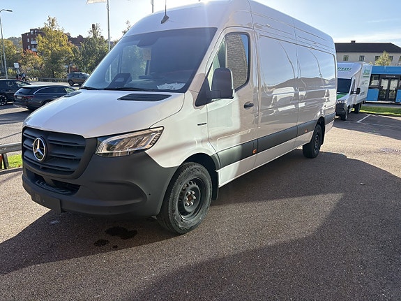Mercedes-Benz Sprinter 208 2 of 6