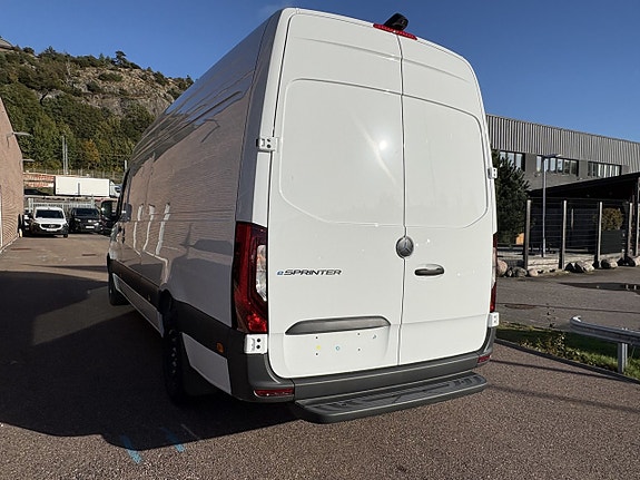 Mercedes-Benz Sprinter 208 3 of 6
