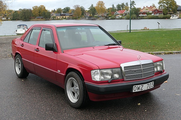 Mercedes-Benz 190 E