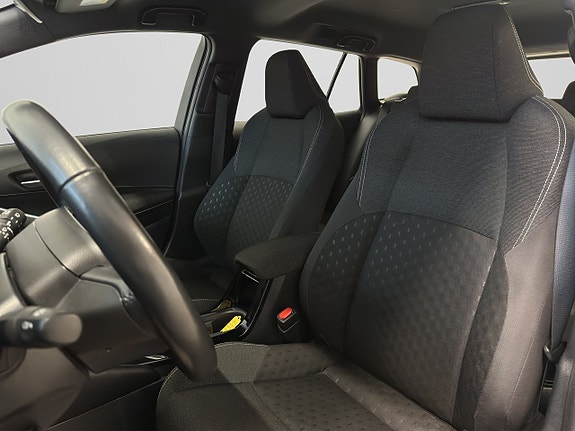 Toyota Corolla 8 of 25