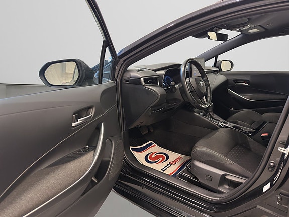 Toyota Corolla 7 of 25