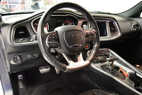 Dodge Challenger 25 of 30