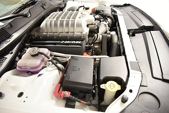 Dodge Challenger 16 of 30