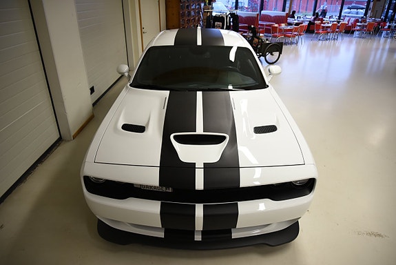 Dodge Challenger 15 of 30