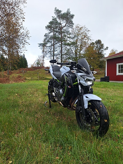 Kawasaki Z650 4 of 5