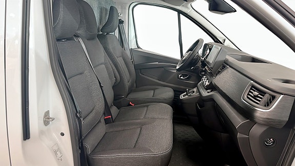 Nissan Primastar 5 of 12