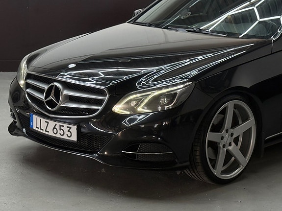 Mercedes-Benz E250 5 of 21