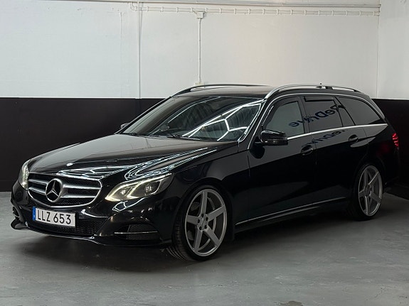 Mercedes-Benz E250 4 of 21