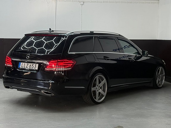 Mercedes-Benz E250 21 of 21