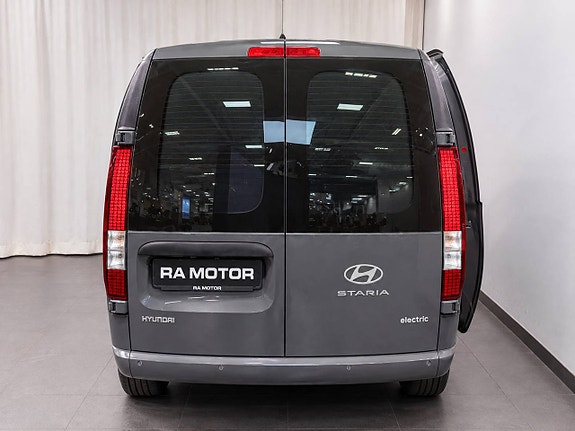Hyundai Staria 3 of 13