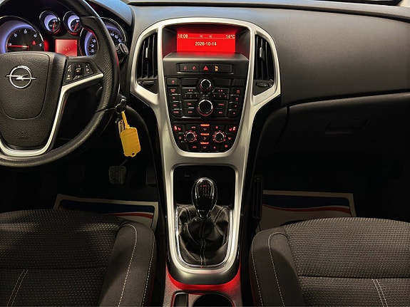 Opel Astra 15 of 22