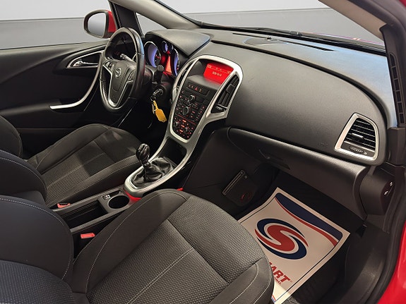Opel Astra 10 of 22