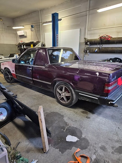 Volvo 740 4 of 7