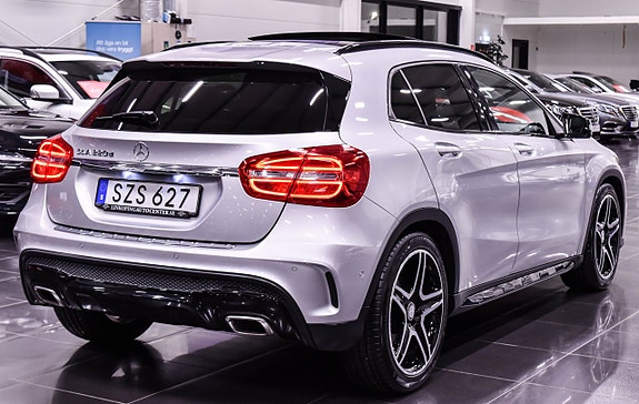 Mercedes-Benz GLA 220 d 8 of 19