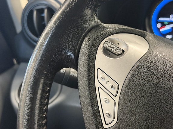 Nissan NV200 14 of 18