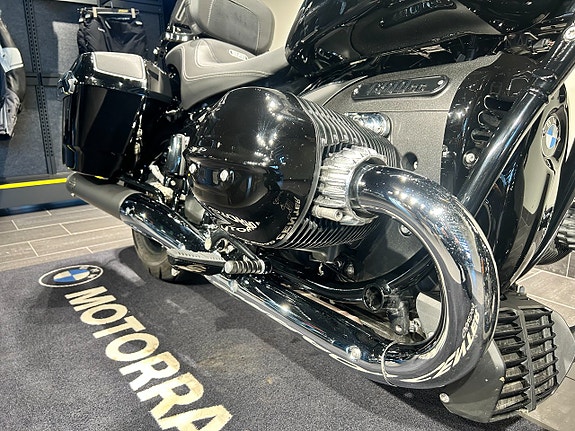 BMW R18 Bagger /ACC/Vance & Hines/379 mil 12 of 16